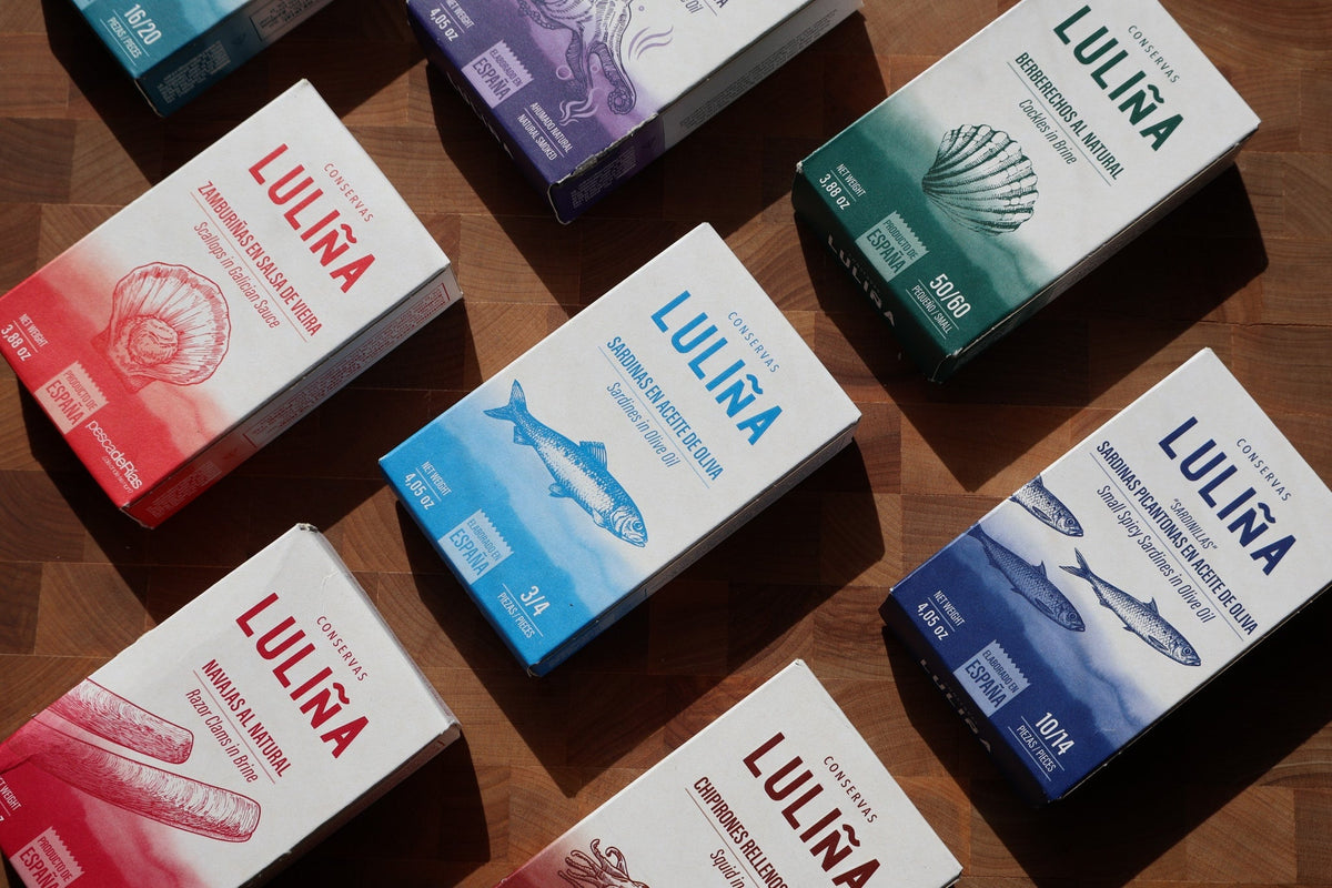 Arrangement of Convervas Luliña Tinned Seafood