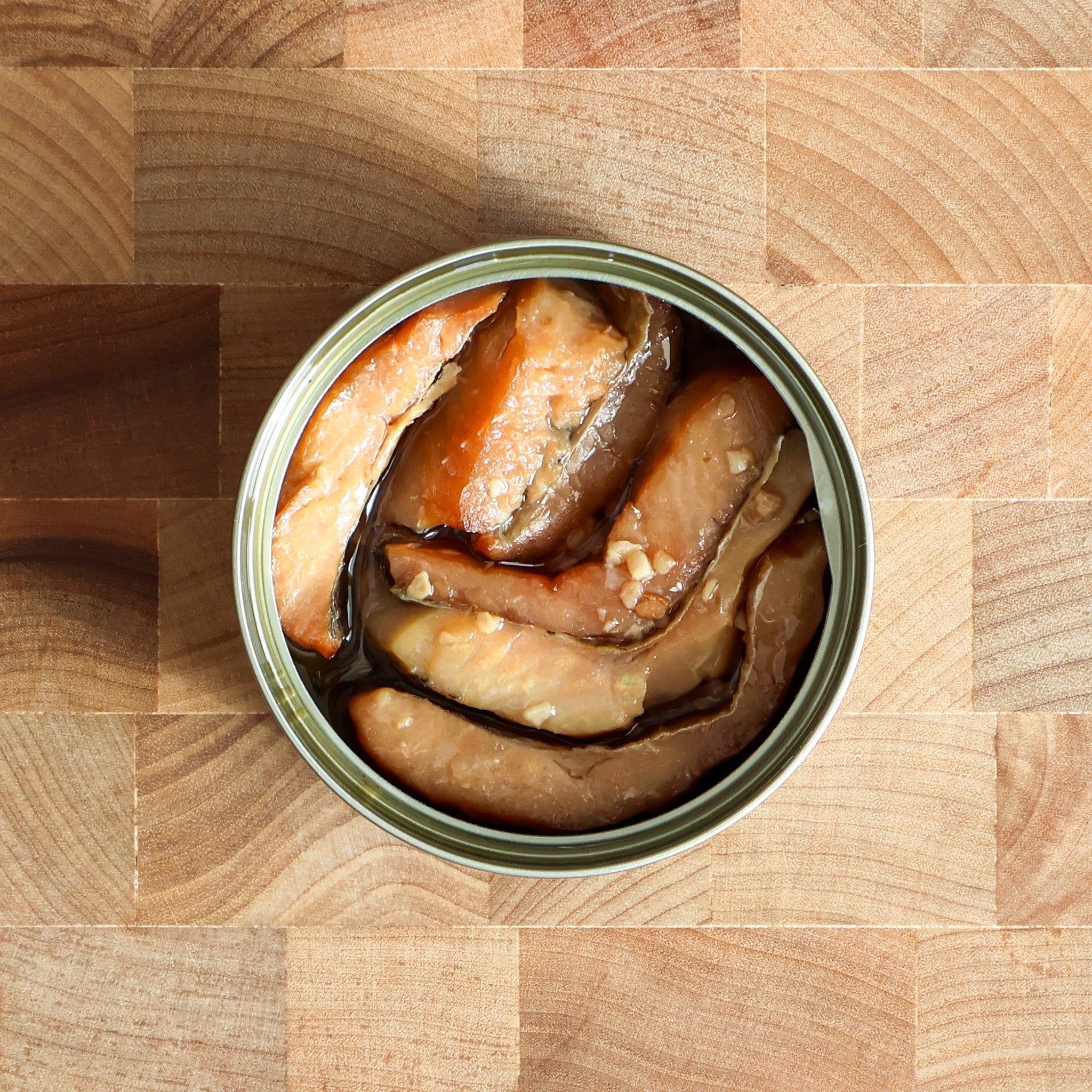 Great Lakes Tinned Fish - Smoked Whitefish w/ Garlic & Shallot - FishNook Tinned Seafood Co.