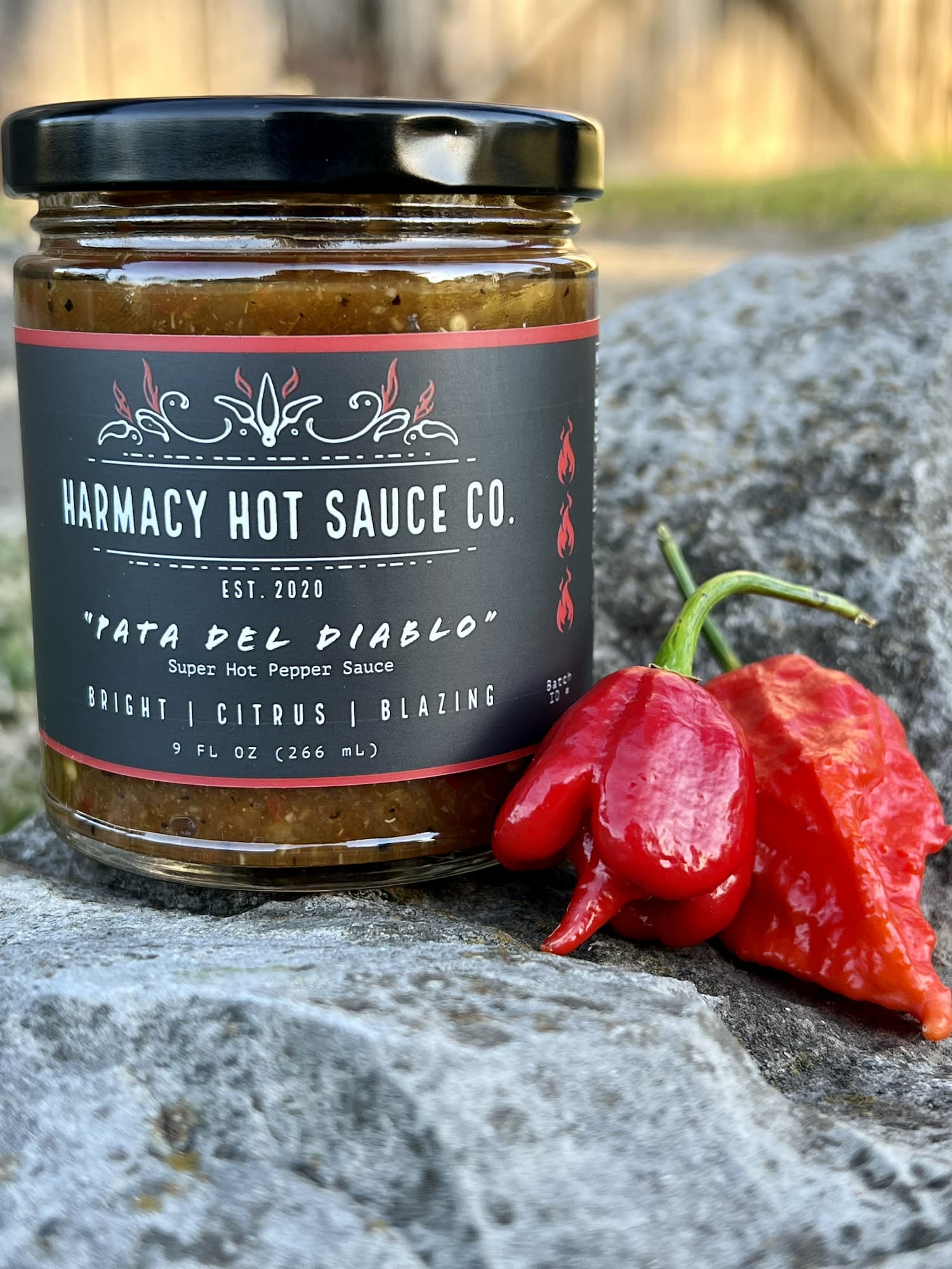 Harmacy Hot Sauce Co. - Pata del Diablo - Extra Hot Tomatillo & Clementine Pepper Sauce (9oz) - FishNook Tinned Seafood Co.